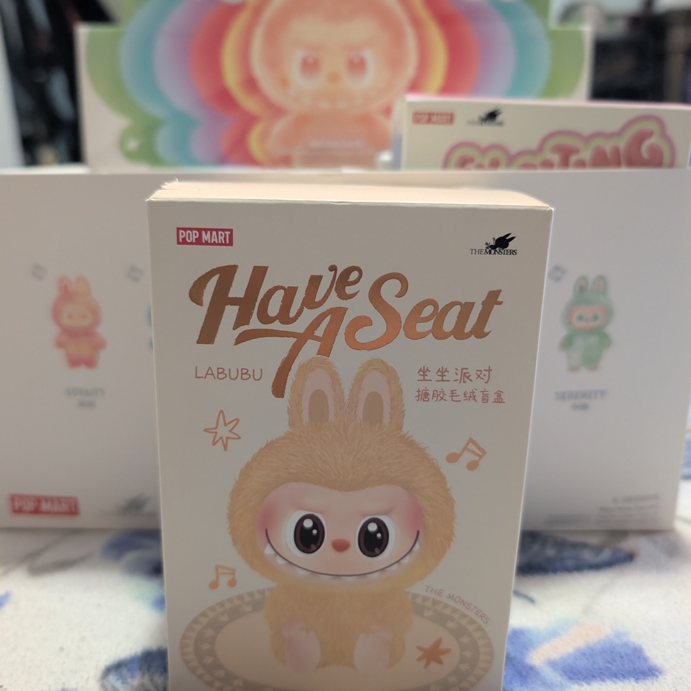 Labubu Have A Seat Figure - MYSTERY BOX